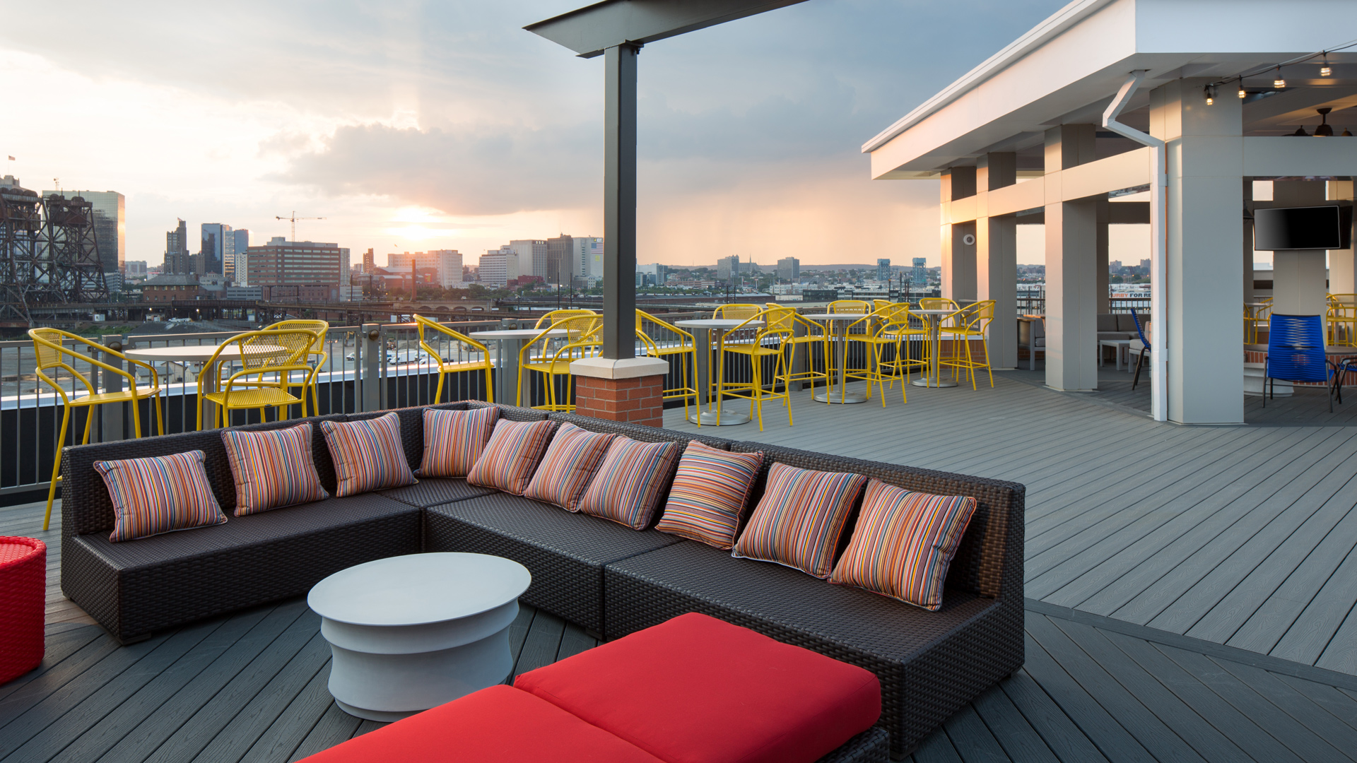 steelworks-harrison-nj--roofdeck