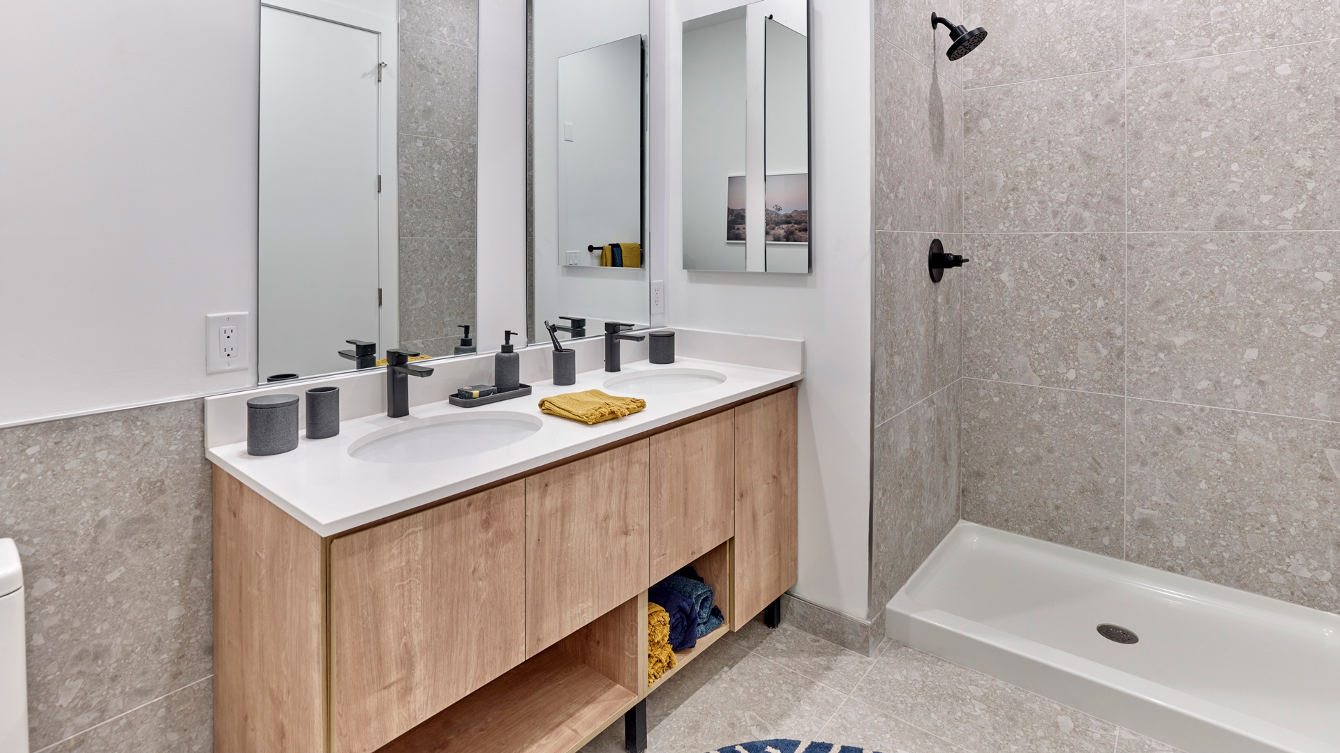 the-wyldes-harrison-nj-bathroom